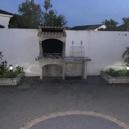 بيت للعطل Maison De Charme 800m De La *